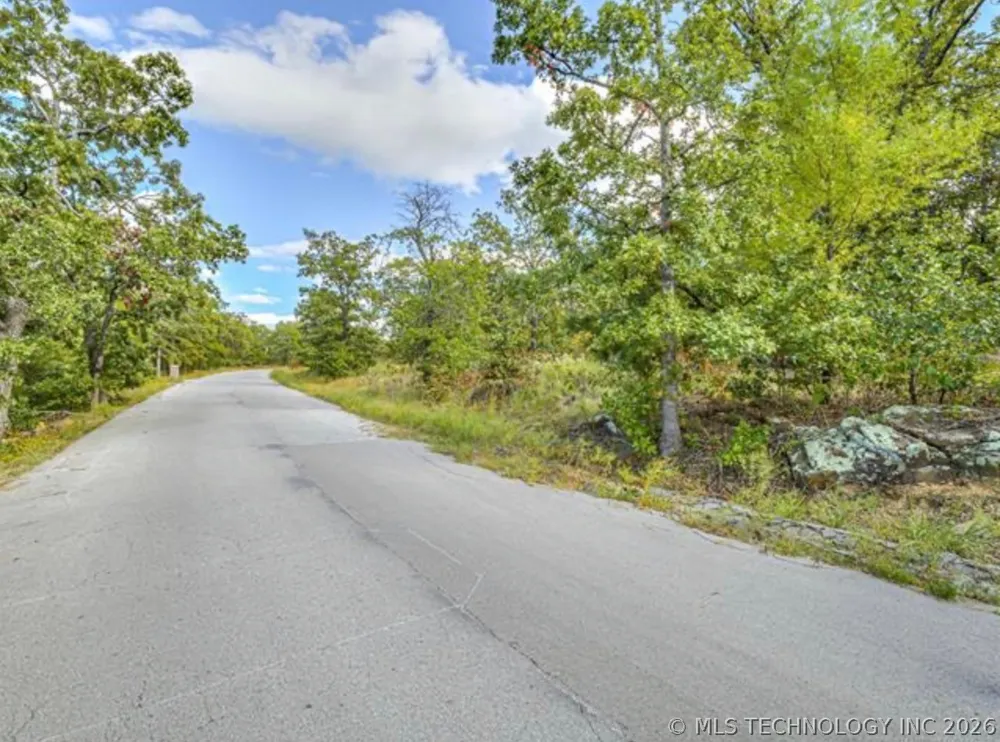 25 Windridge Drive Sand Springs, OK 74063