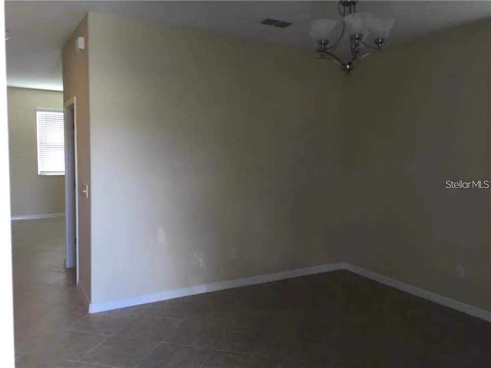 13048 GARRIDAN AVENUE Windermere, FL 34786
