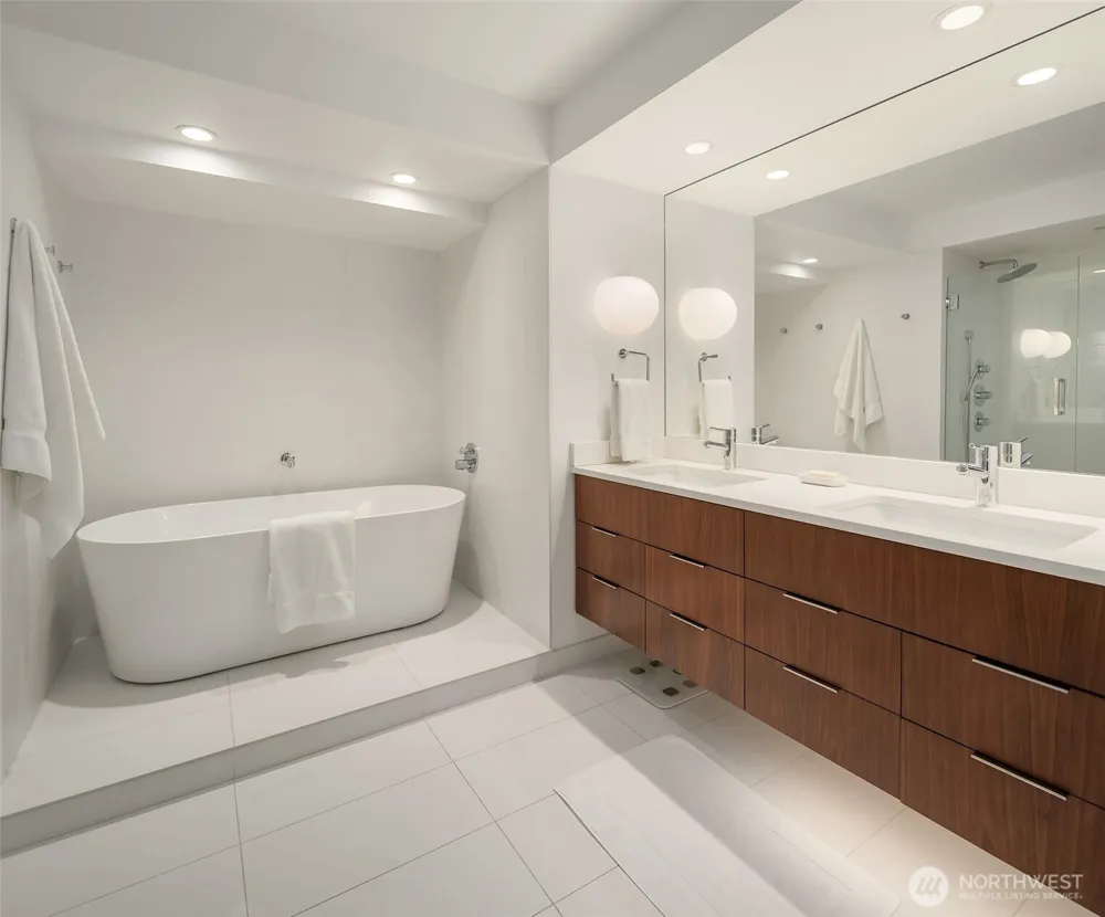 2000 1st Avenue #1602 Seattle, WA 98121