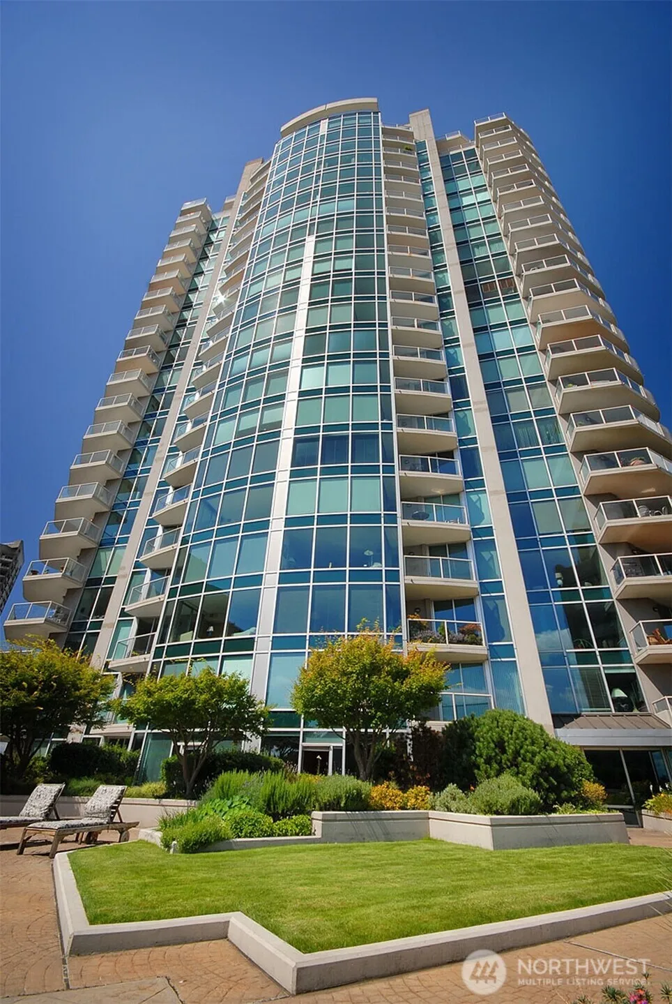 2000 1st Avenue #1602 Seattle, WA 98121