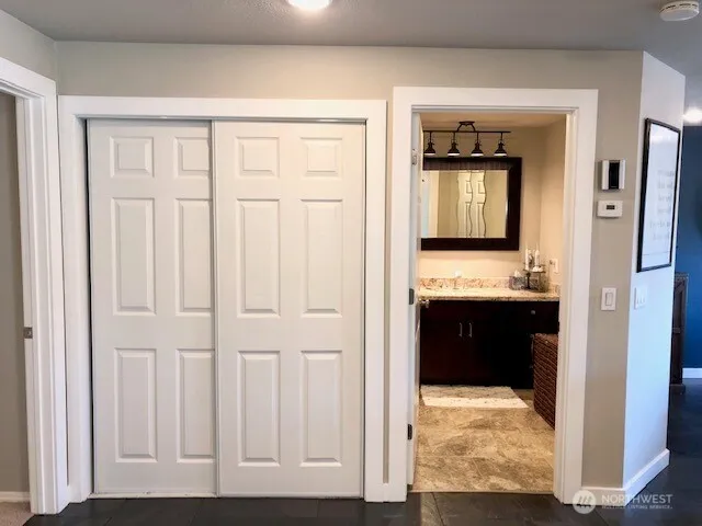 11426 105th Place NE Kirkland, WA 98033