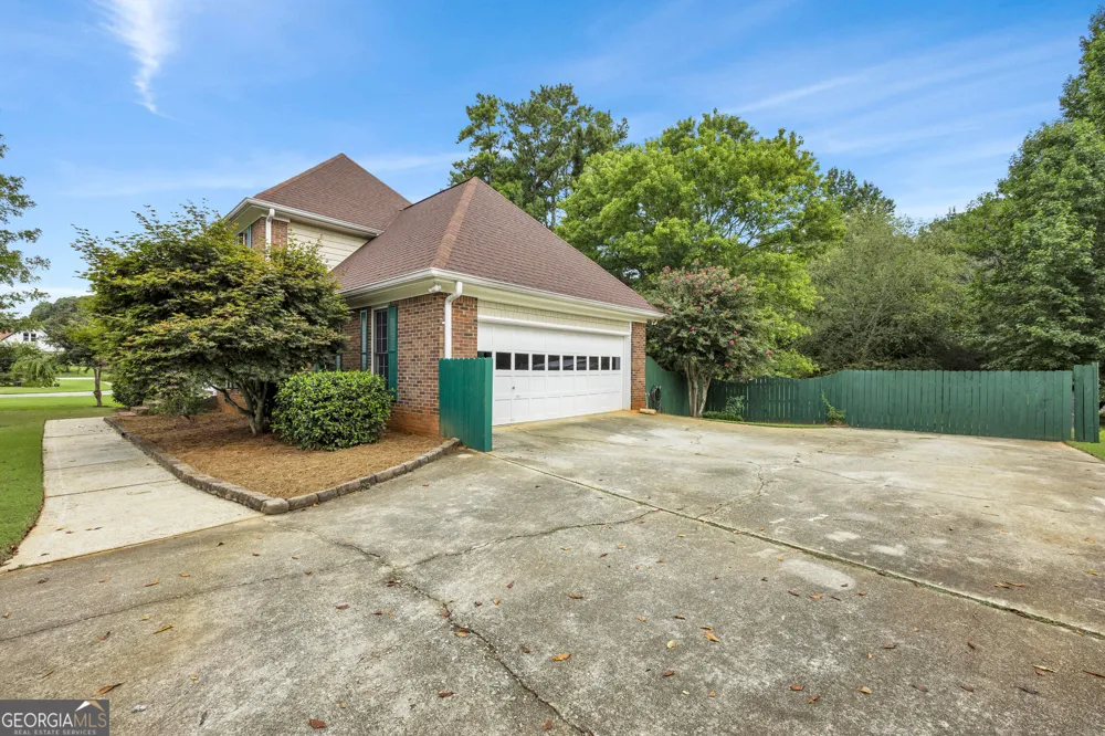 4002 Camary DR SE Conyers, GA 30094