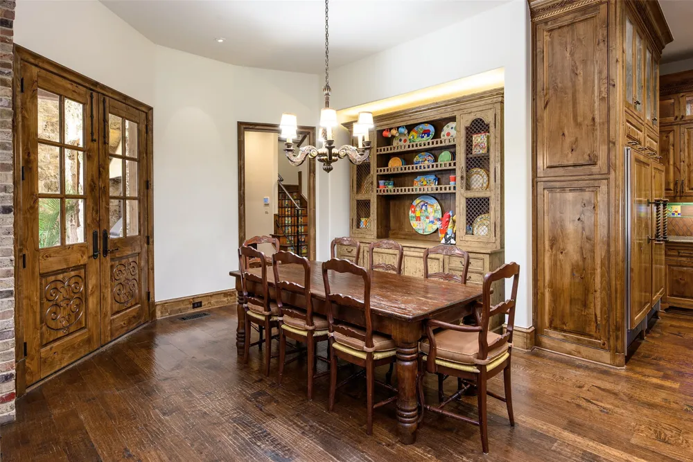 3425 Wentwood Drive University Park, TX 75225