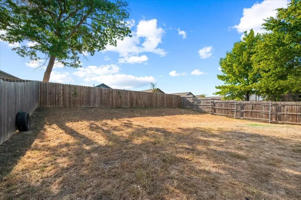 7739 Buford Drive Dallas, TX 75241
