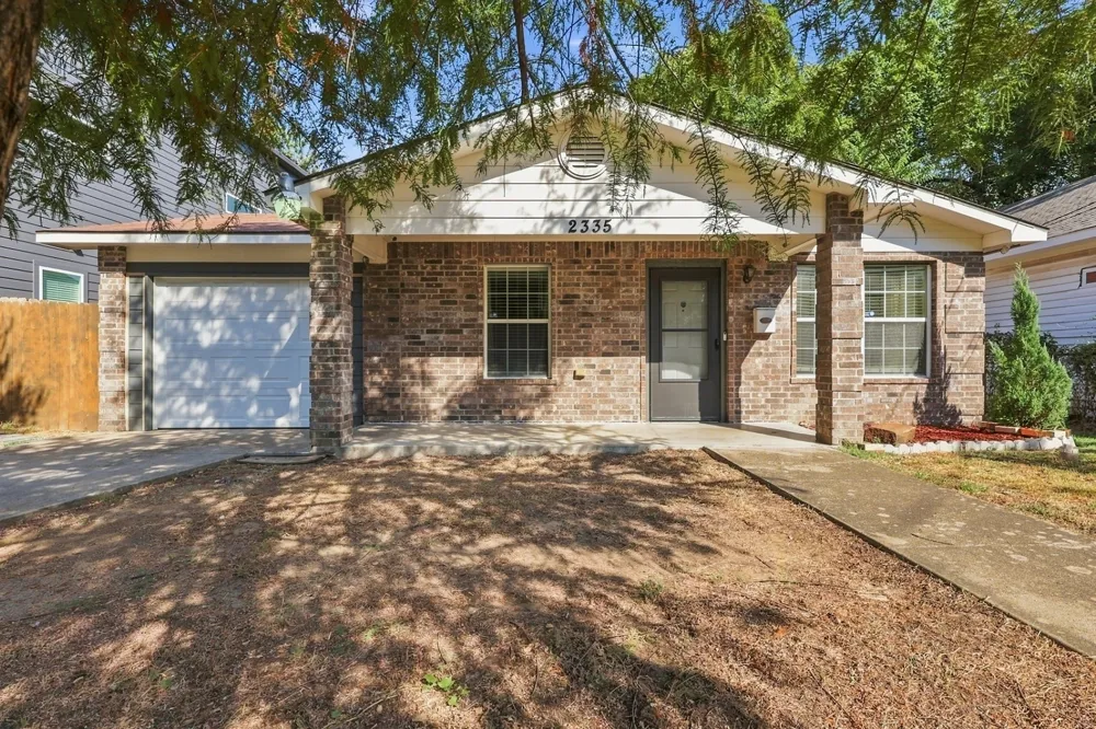 2335 Bethurum Avenue Dallas, TX 75215