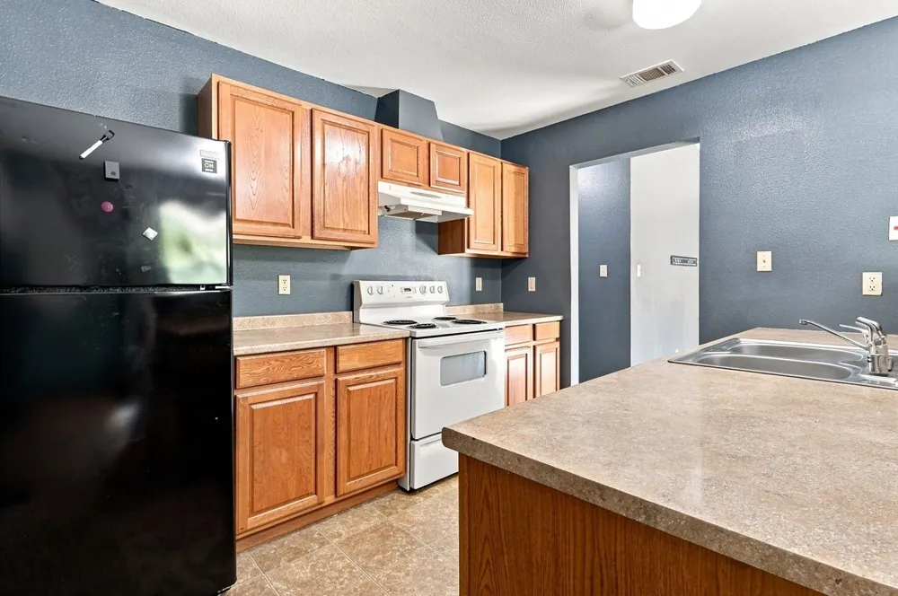 2335 Bethurum Avenue Dallas, TX 75215