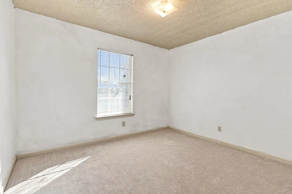 2335 Bethurum Avenue Dallas, TX 75215