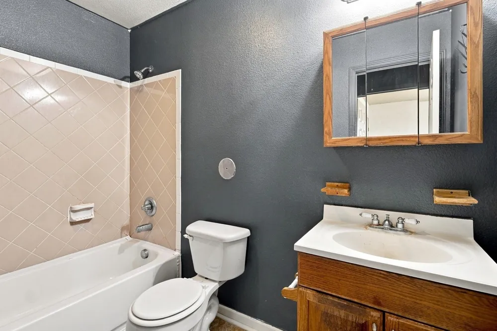2335 Bethurum Avenue Dallas, TX 75215