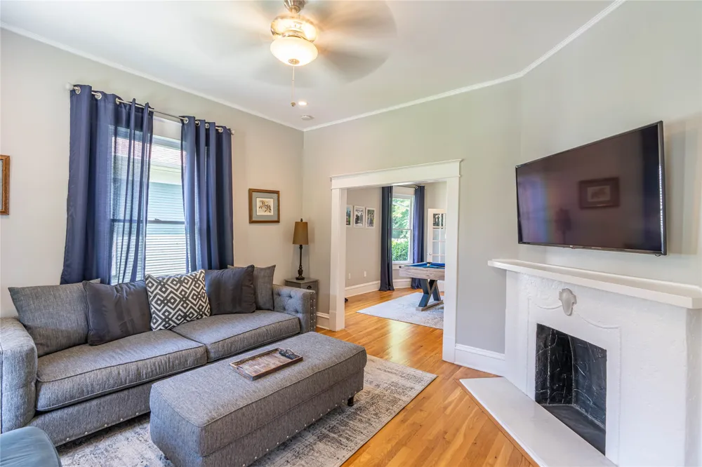 5511 Worth Street Dallas, TX 75214