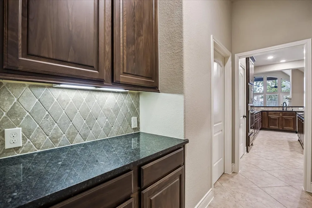 18638 Roslyn Springs Drive Spring, TX 77388