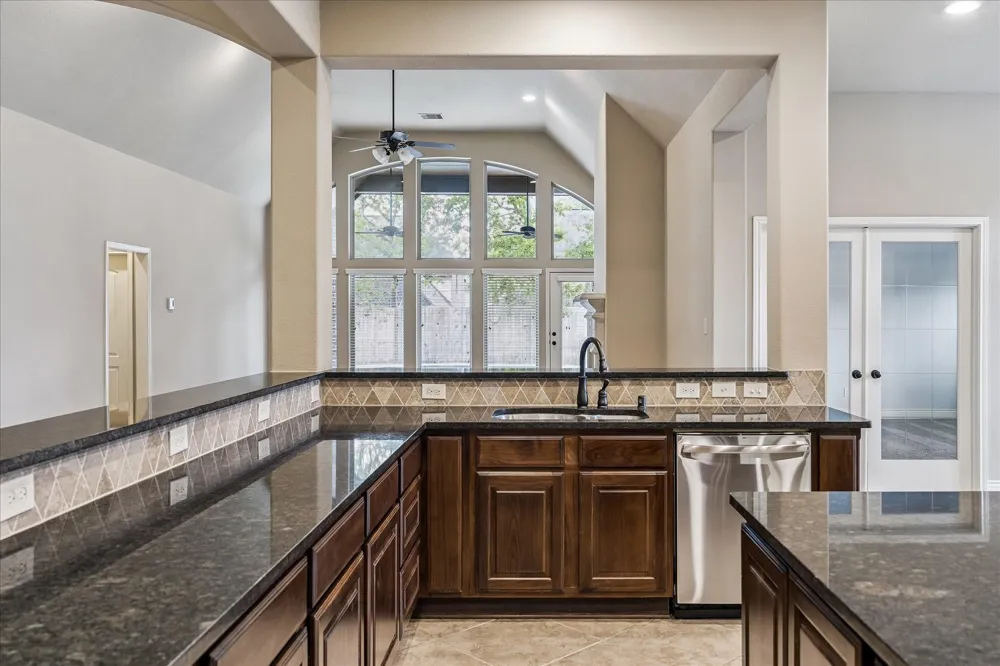 18638 Roslyn Springs Drive Spring, TX 77388