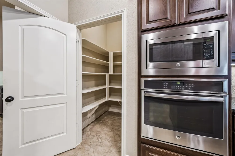 18638 Roslyn Springs Drive Spring, TX 77388
