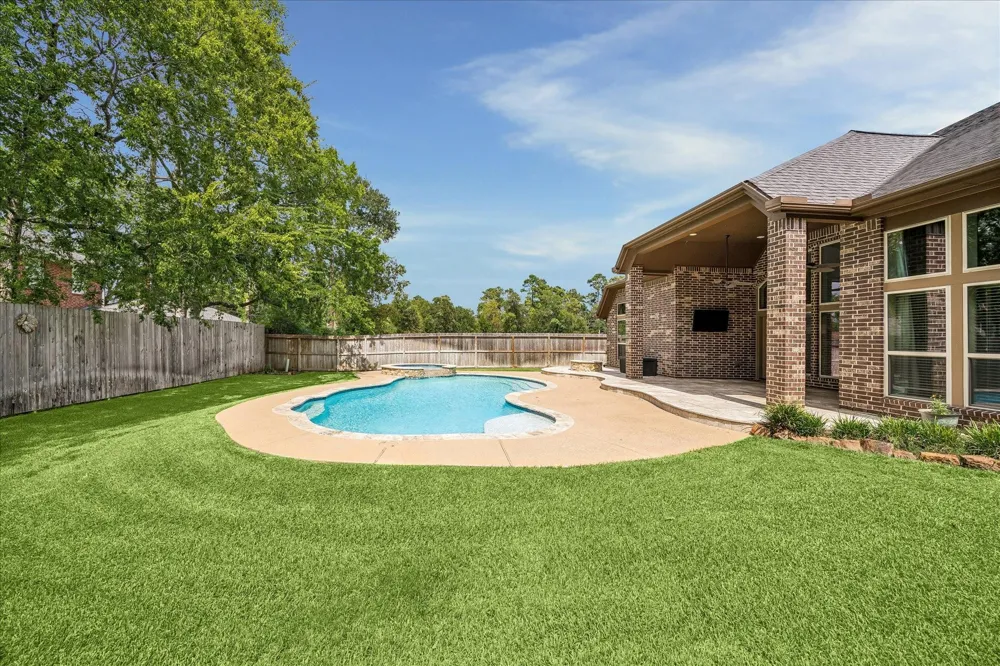 18638 Roslyn Springs Drive Spring, TX 77388