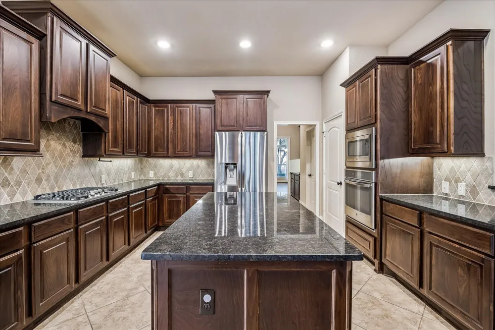 18638 Roslyn Springs Drive Spring, TX 77388