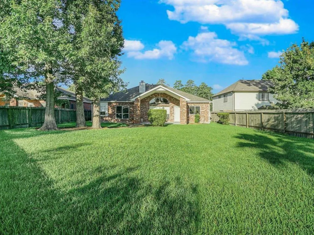 25710 Bearborough Drive Spring, TX 77386