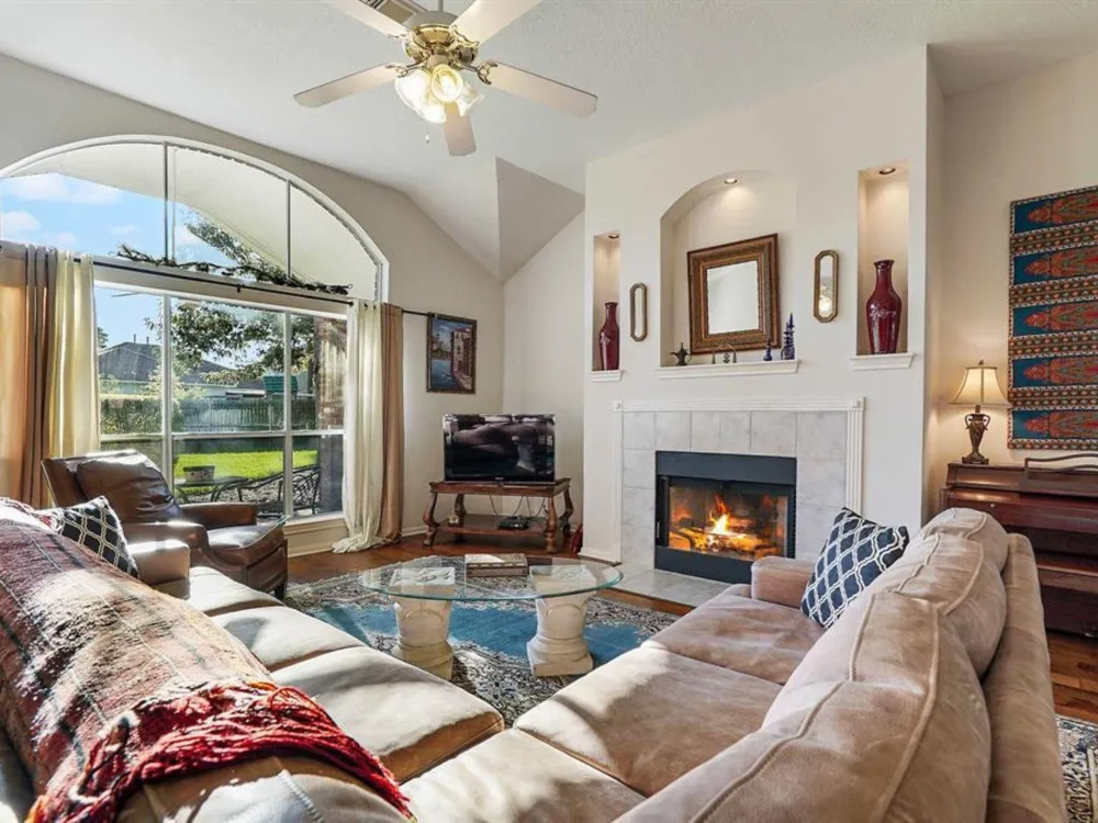 25710 Bearborough Drive Spring, TX 77386