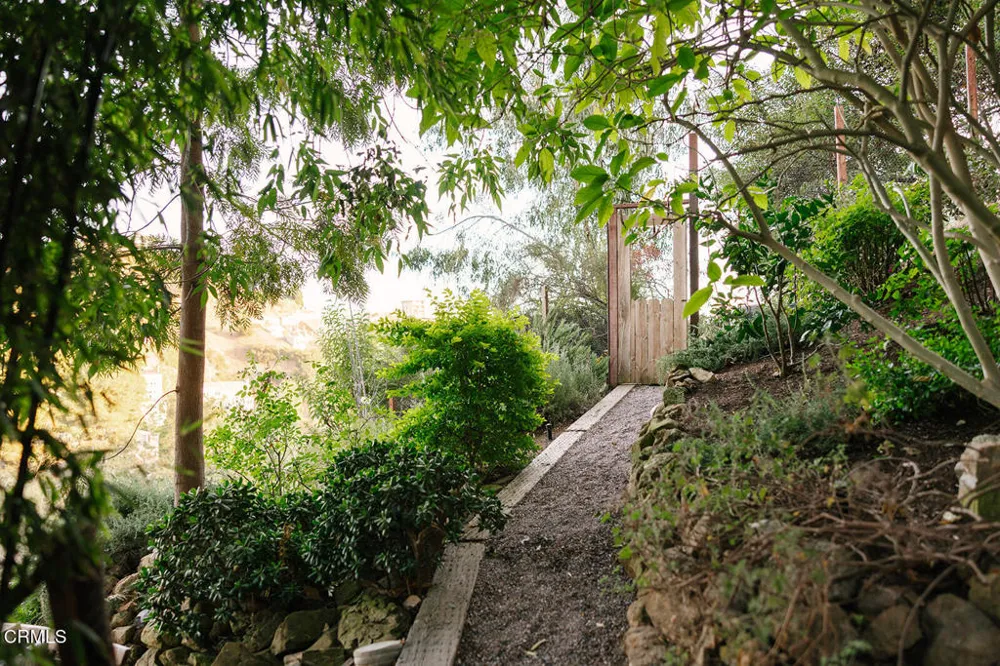 8008 Jorderr Avenue Los Angeles, CA 90046