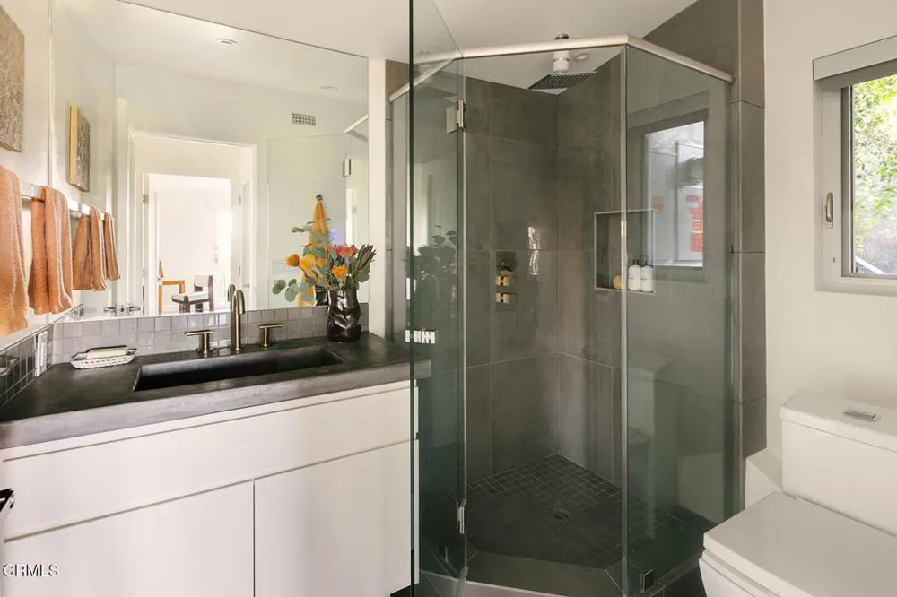 8008 Jorderr Avenue Los Angeles, CA 90046