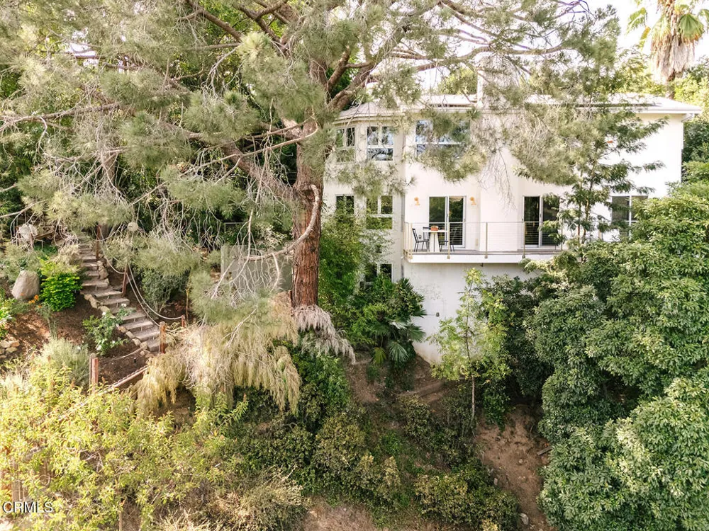 8008 Jorderr Avenue Los Angeles, CA 90046