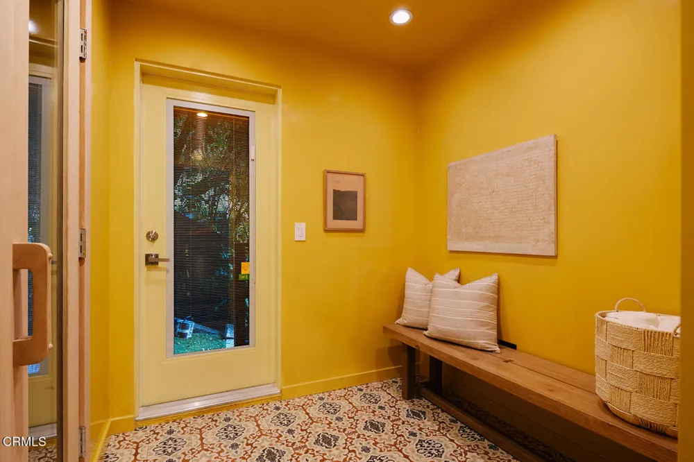 8008 Jorderr Avenue Los Angeles, CA 90046