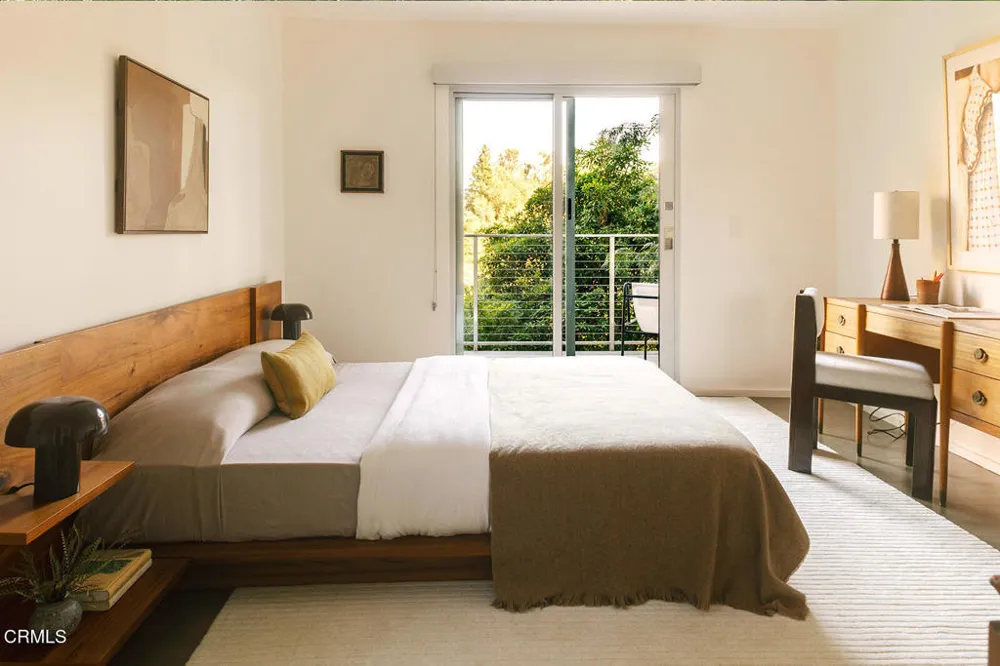 8008 Jorderr Avenue Los Angeles, CA 90046