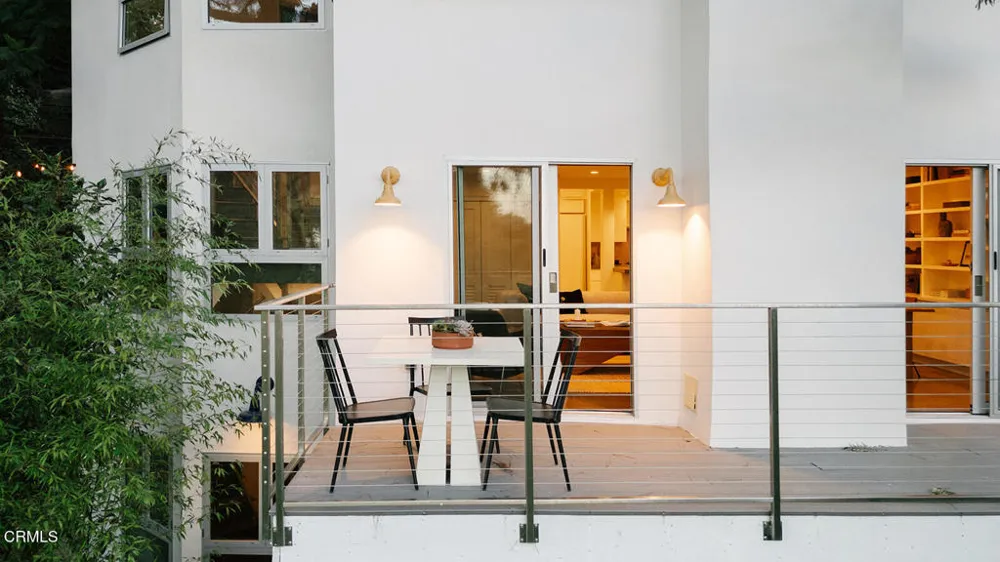 8008 Jorderr Avenue Los Angeles, CA 90046