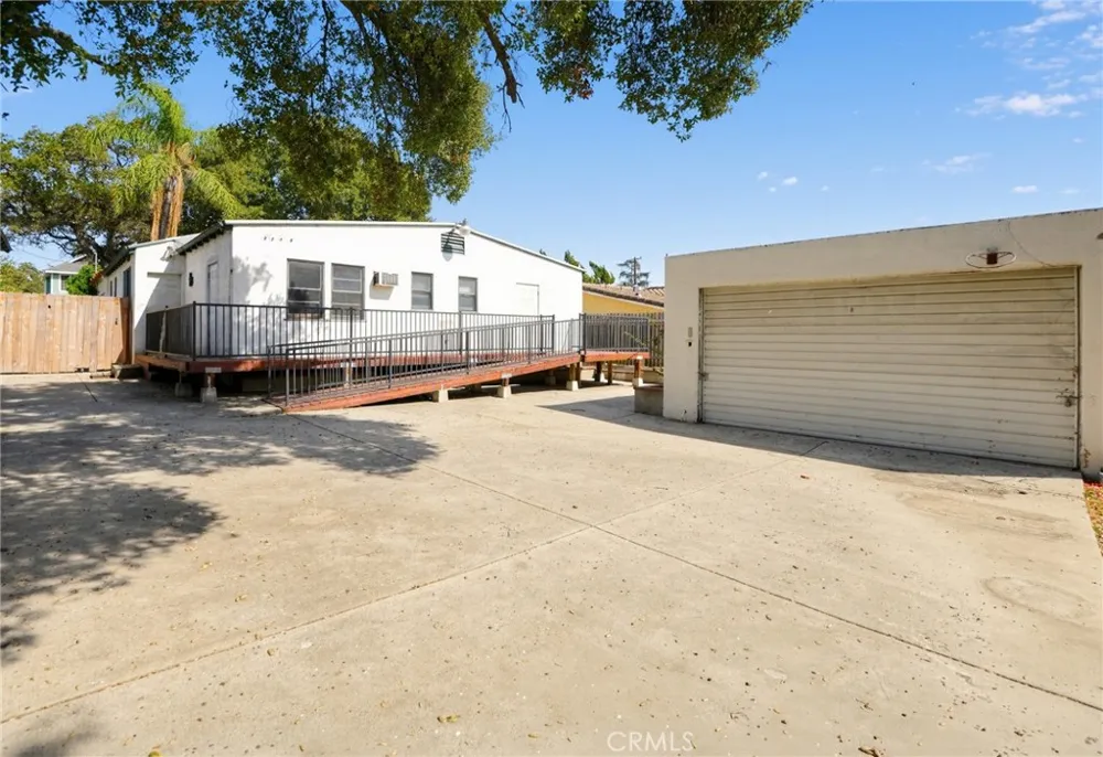 1791 Navarro Pasadena, CA 91103