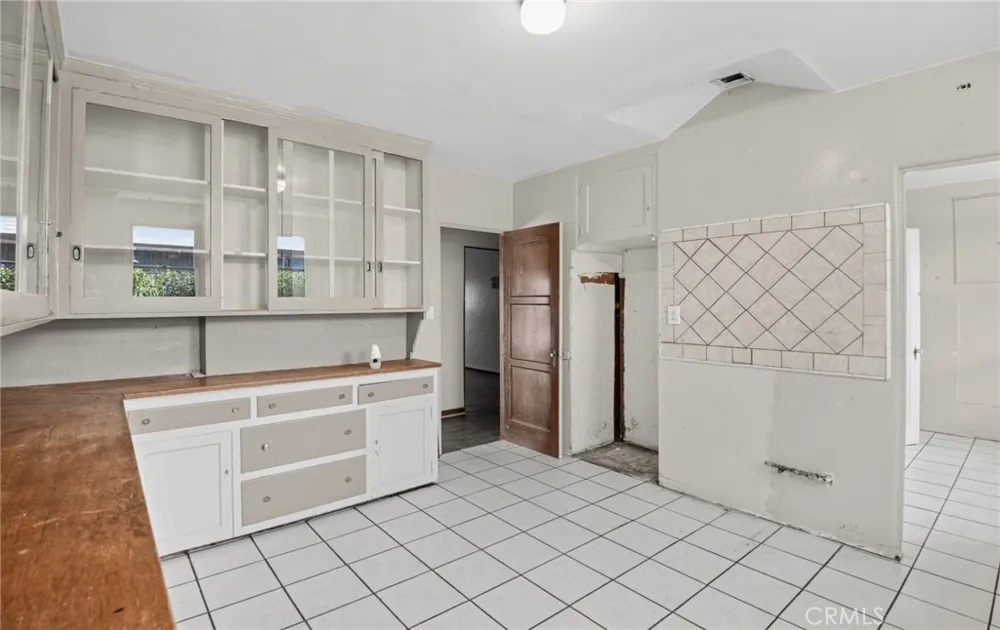 1791 Navarro Pasadena, CA 91103