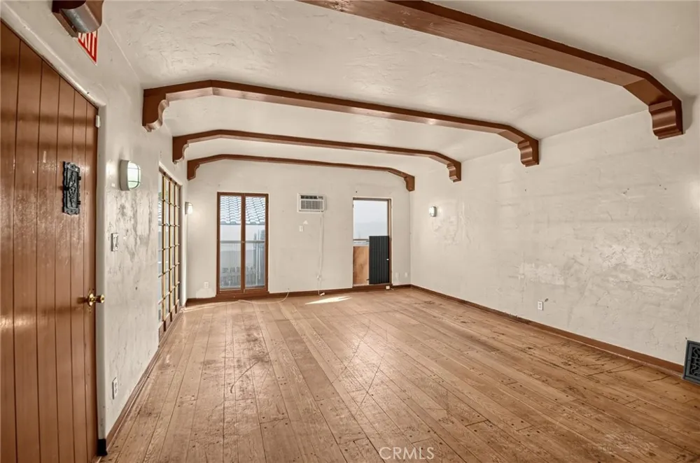1791 Navarro Pasadena, CA 91103
