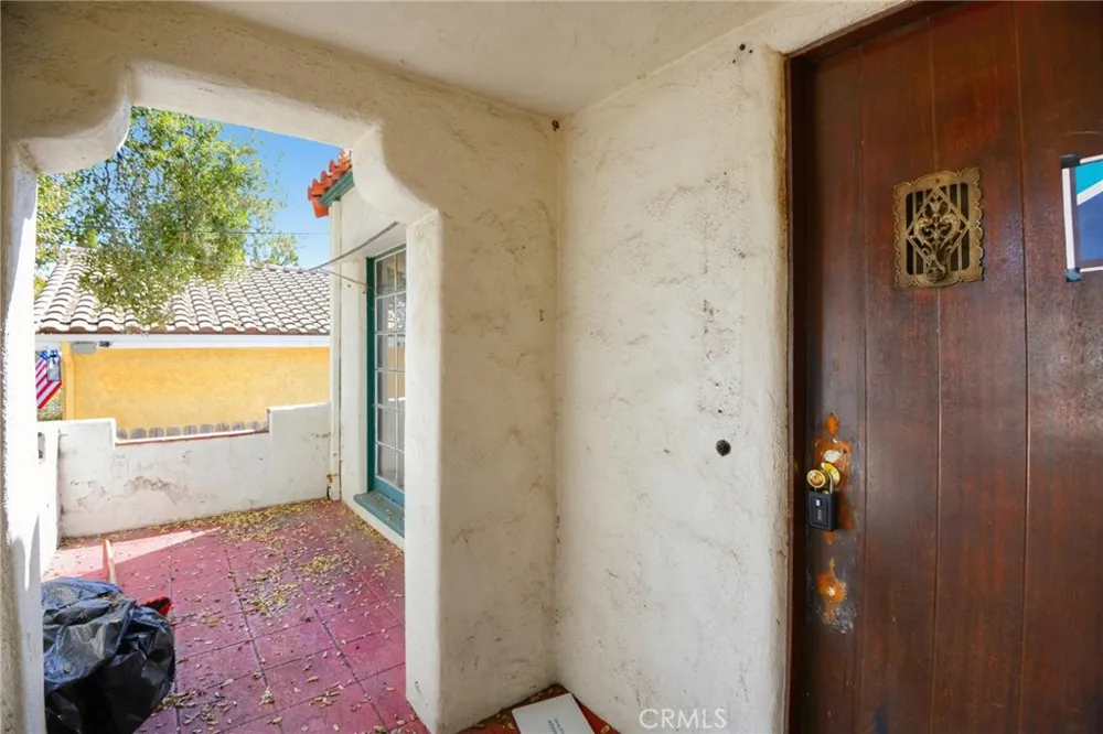 1791 Navarro Pasadena, CA 91103