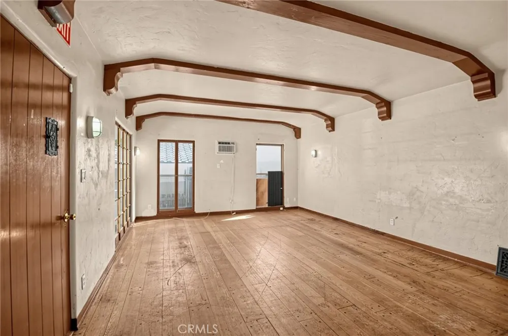 1791 Navarro Pasadena, CA 91103