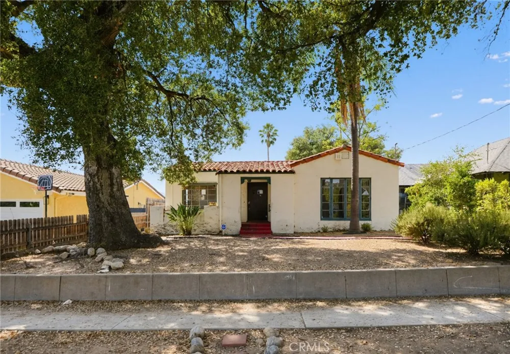 1791 Navarro Pasadena, CA 91103