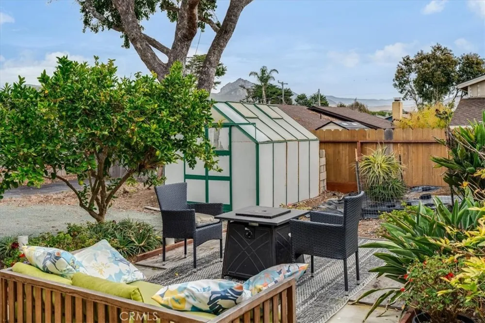 1536 15th Los Osos, CA 93402