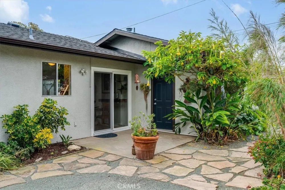1536 15th Los Osos, CA 93402
