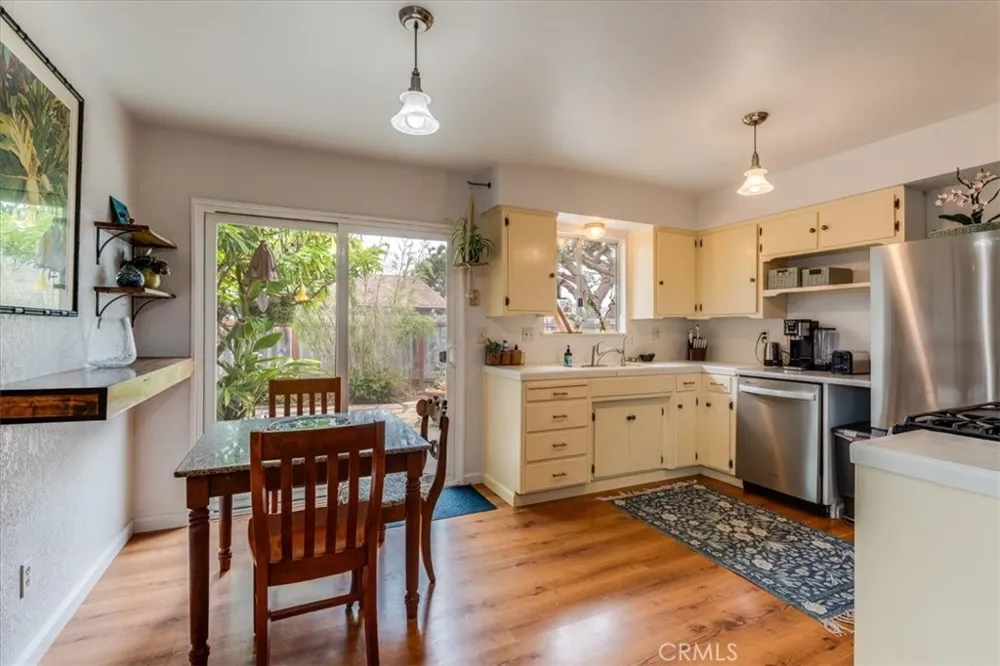 1536 15th Los Osos, CA 93402