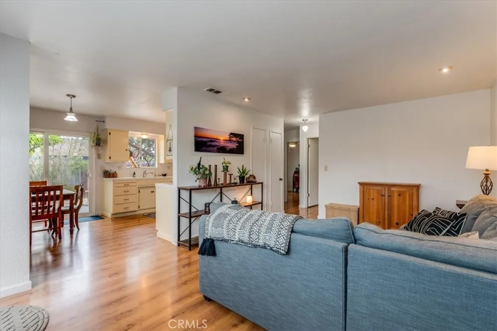 1536 15th Los Osos, CA 93402