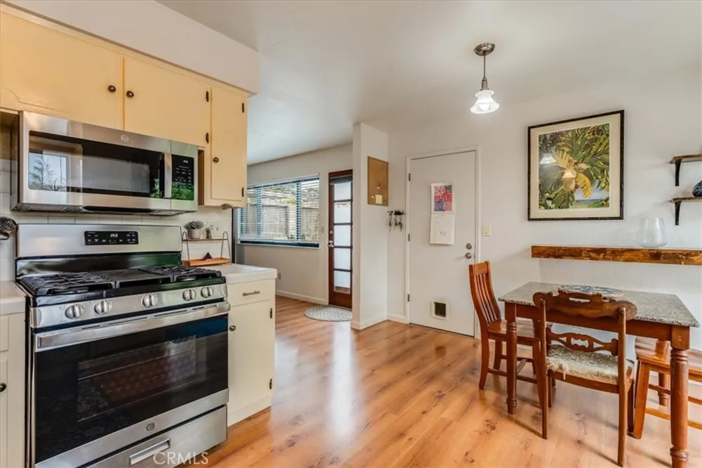 1536 15th Los Osos, CA 93402