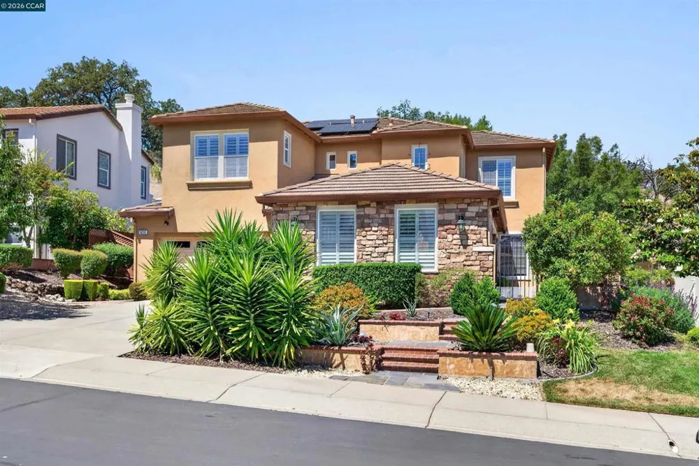 5210 S Montecito Dr Concord, CA 94521