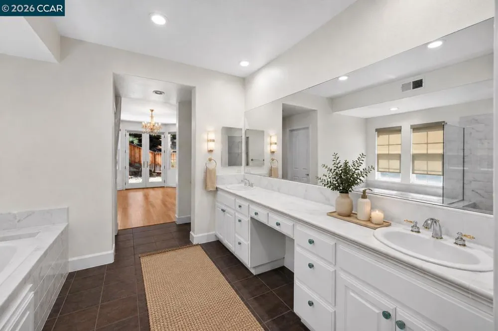 5210 S Montecito Dr Concord, CA 94521