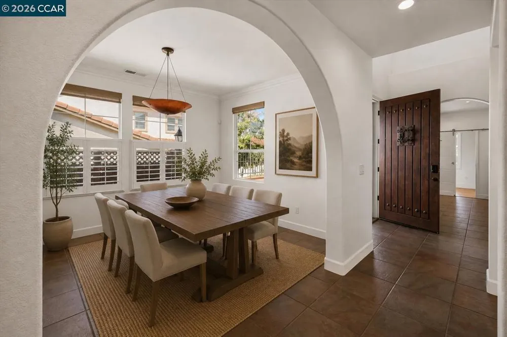 5210 S Montecito Dr Concord, CA 94521