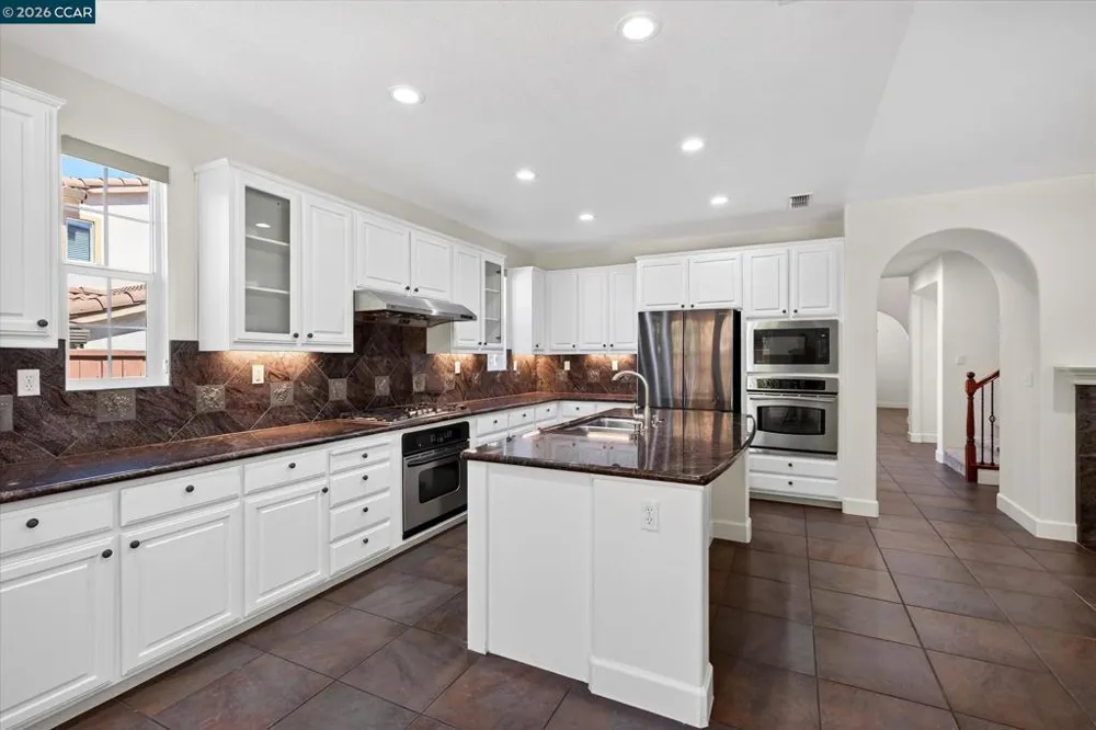 5210 S Montecito Dr Concord, CA 94521