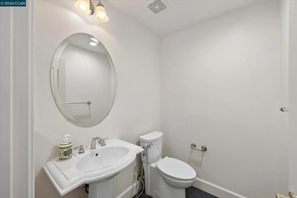 5210 S Montecito Dr Concord, CA 94521