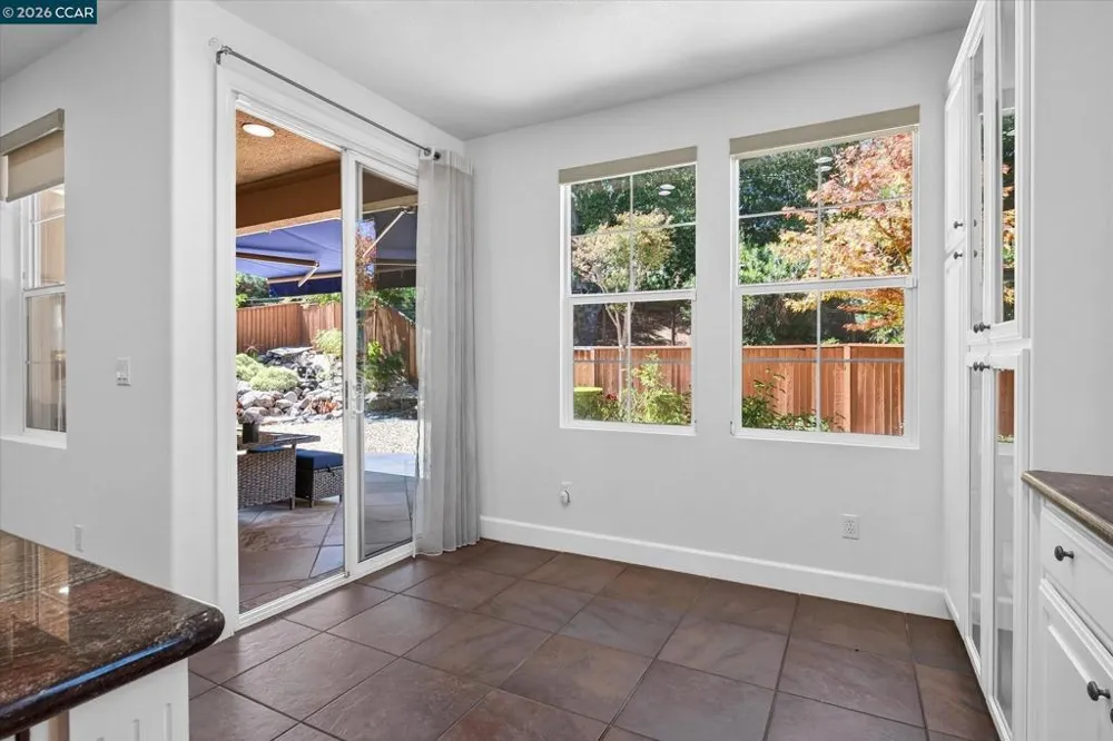 5210 S Montecito Dr Concord, CA 94521