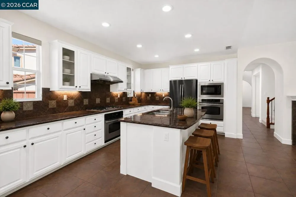 5210 S Montecito Dr Concord, CA 94521