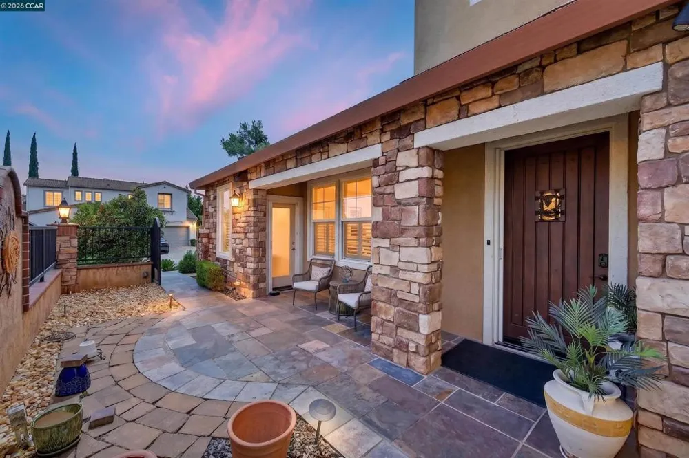 5210 S Montecito Dr Concord, CA 94521