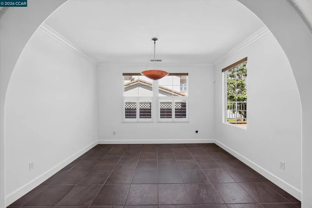 5210 S Montecito Dr Concord, CA 94521