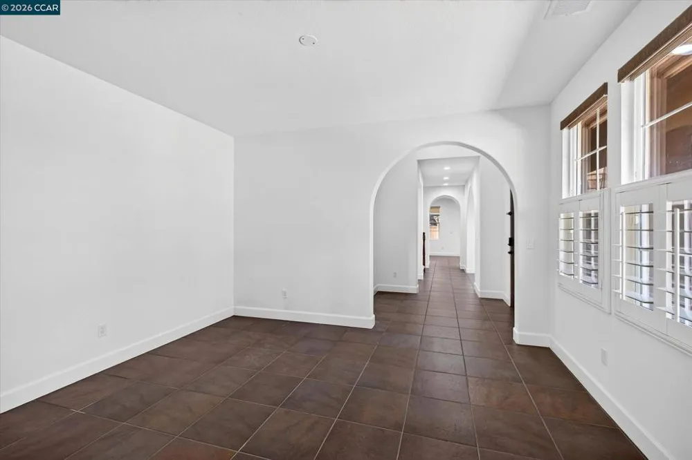 5210 S Montecito Dr Concord, CA 94521