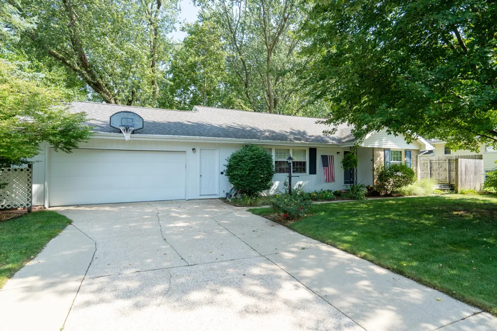 6905 Shoreham Street Portage, MI 49024