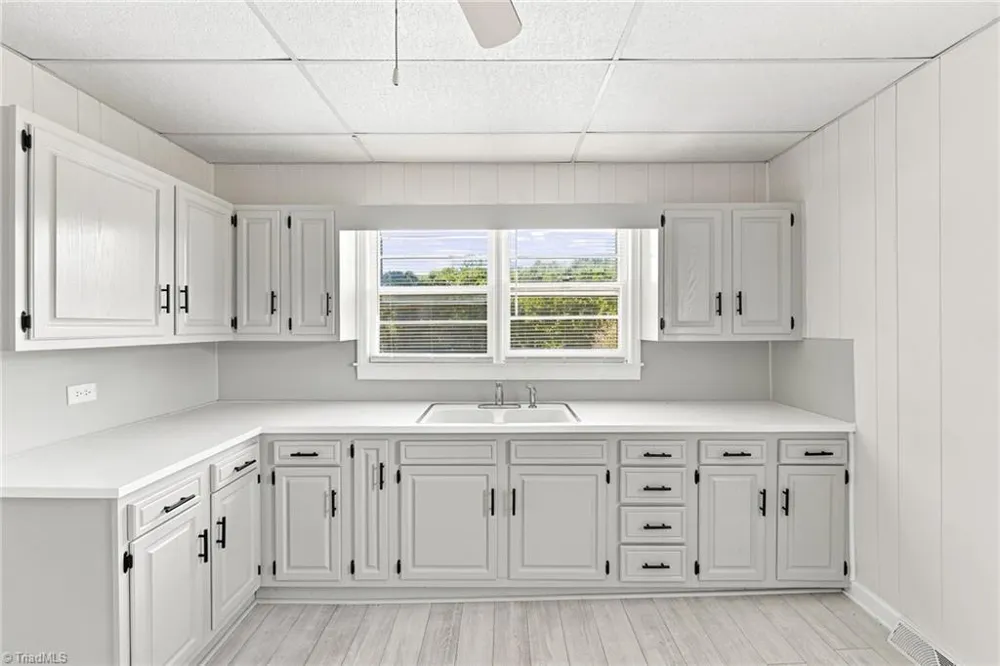 130 Loop Street Mocksville, NC 27028