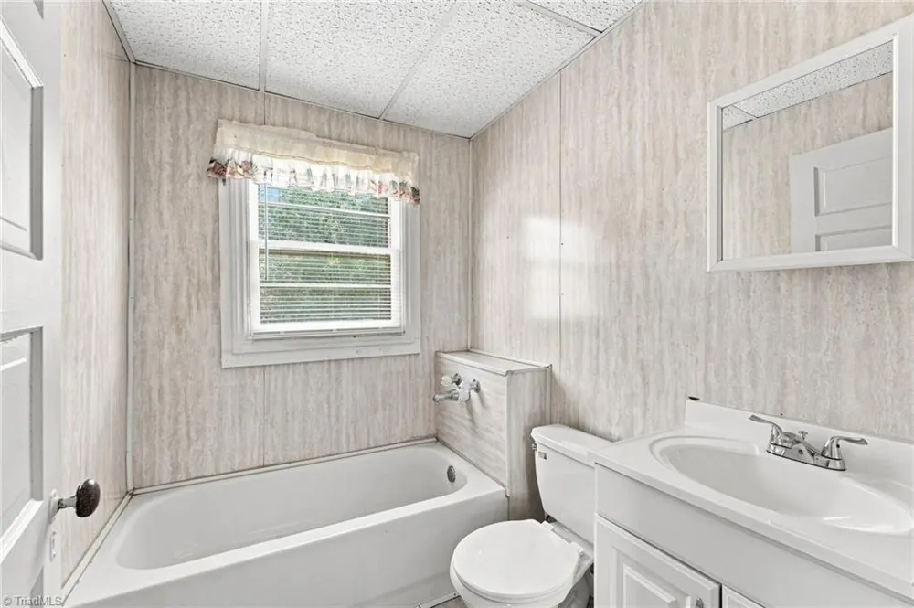 130 Loop Street Mocksville, NC 27028